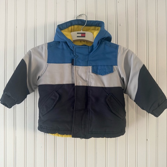 Set of 2. 2T winter jackets - Picture 5 of 8